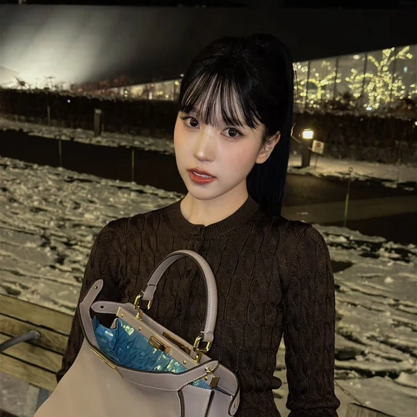 Penampilan Mina (TWICE) yang Paling Dicintai Hari Ini