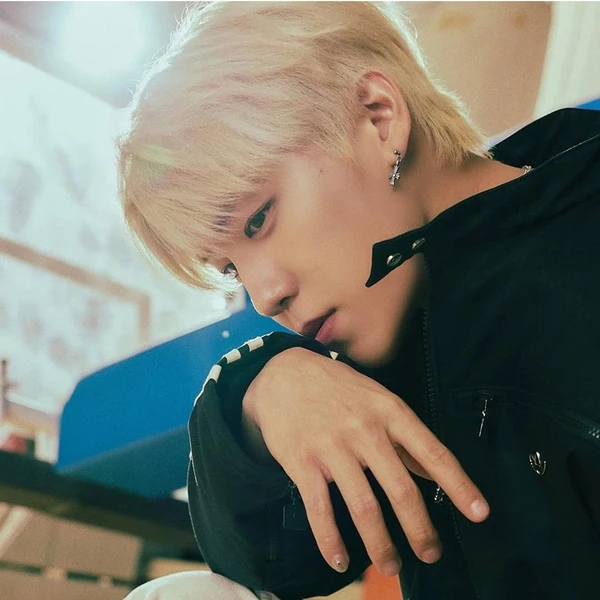 Top Photo Full of Park Woojin (AB6IX) Love