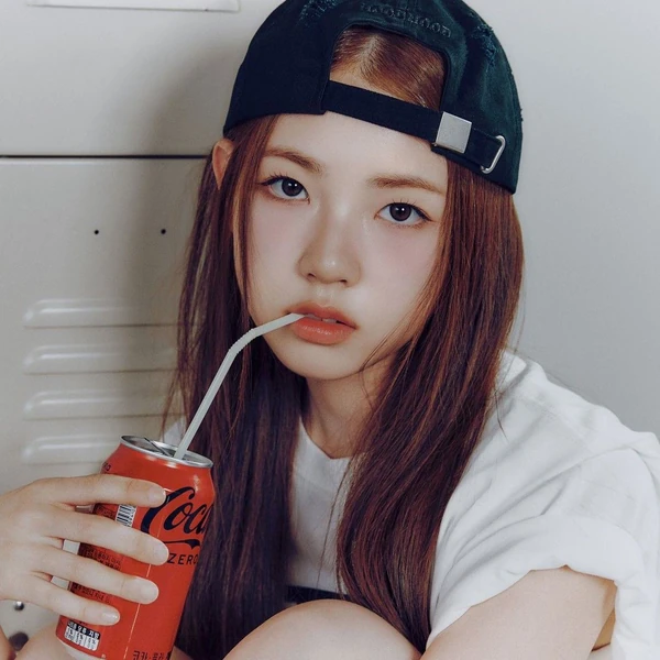 Today's Most Loved Yoona (UNIS)