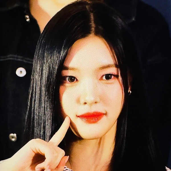 Today's Most Loved Yuha (Hearts2Hearts)