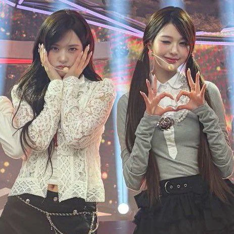 Top Photo Full of IVE Love