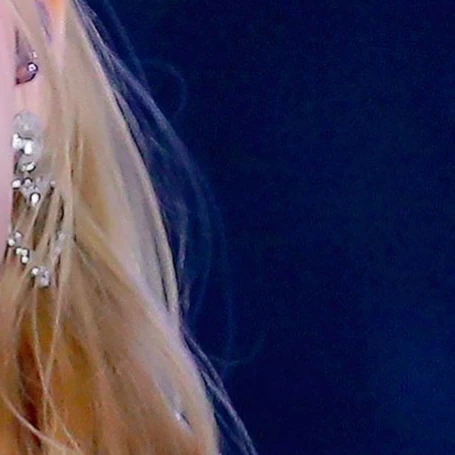 充滿粉絲愛意的世恩 (STAYC)人氣照片