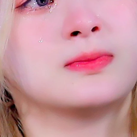 充滿粉絲愛意的世恩 (STAYC)人氣照片