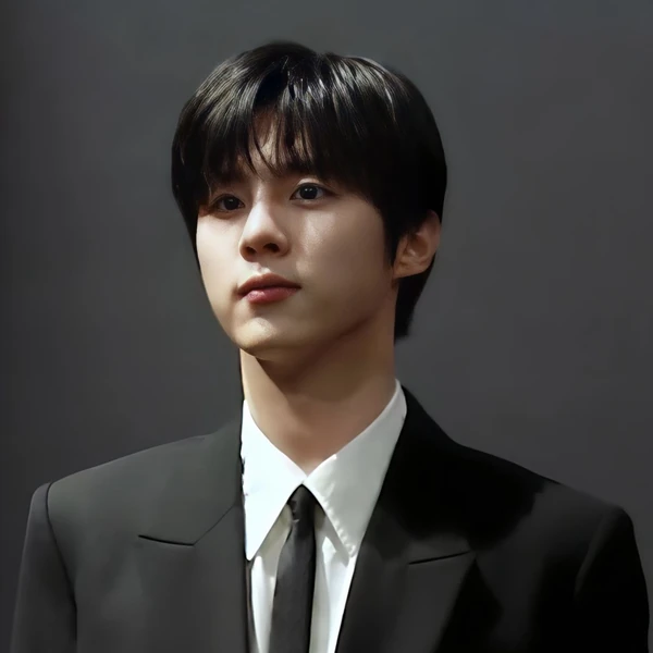 오늘 가장 사랑받은 김우석의 모습