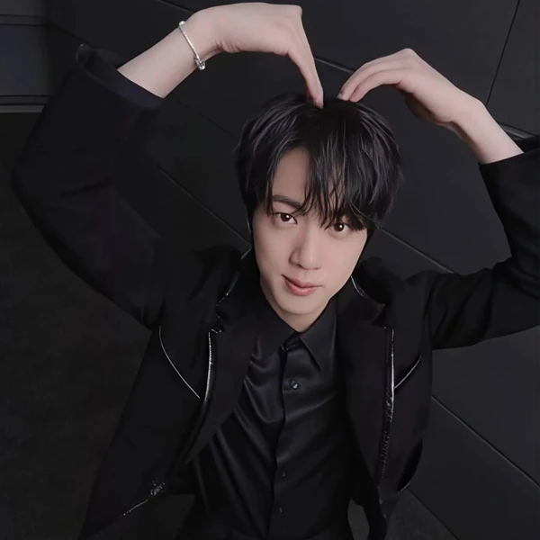 진 (방탄소년단) 팬심 가득한 인기 사진