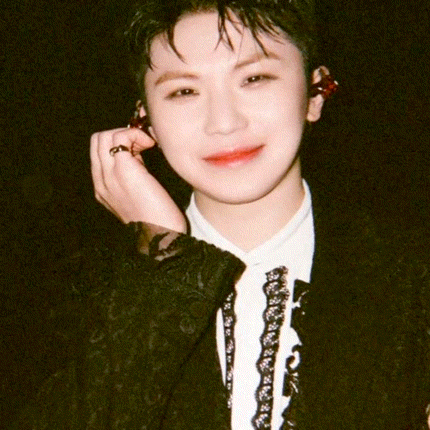 今天最受喜爱的Woozi (SEVENTEEN)