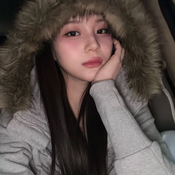 Penampilan VIVIZ yang Paling Dicintai Hari Ini