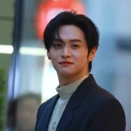 Top Photo Full of Lee Know (Stray Kids) Love