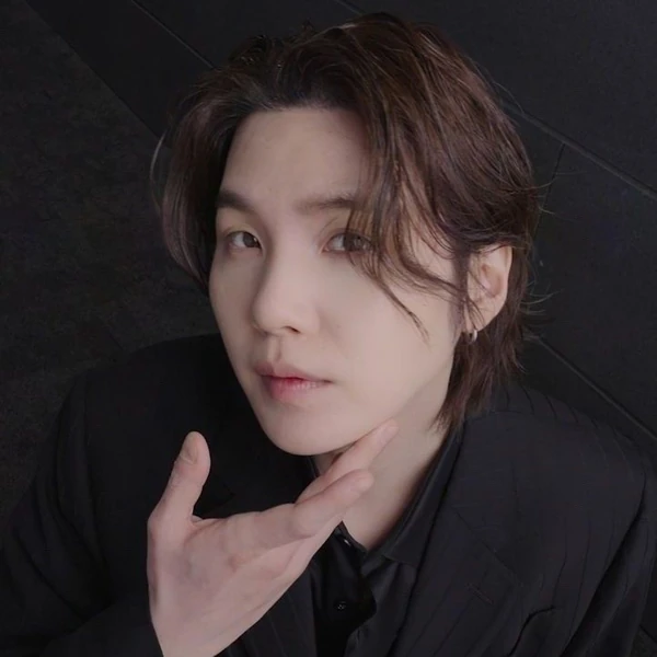 今日最も愛されたSUGA (BTS)の姿