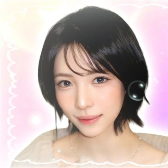 Shining profile picture of Maya (NiziU) on today's Choeaedol