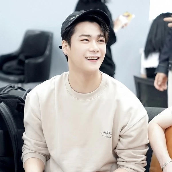 Fans' Pick: Best Moment of Moonbin (ASTRO)