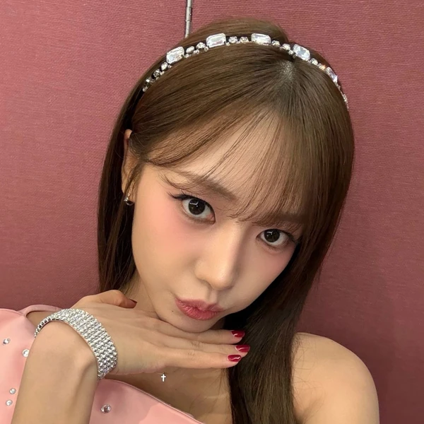 Top Photo Full of Kim Namjoo (Apink) Love