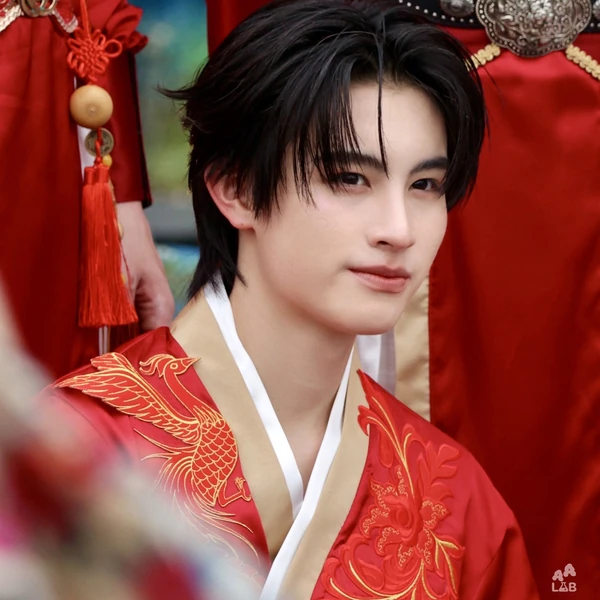 Popular profile image of 에에 (BUS) selected by votes