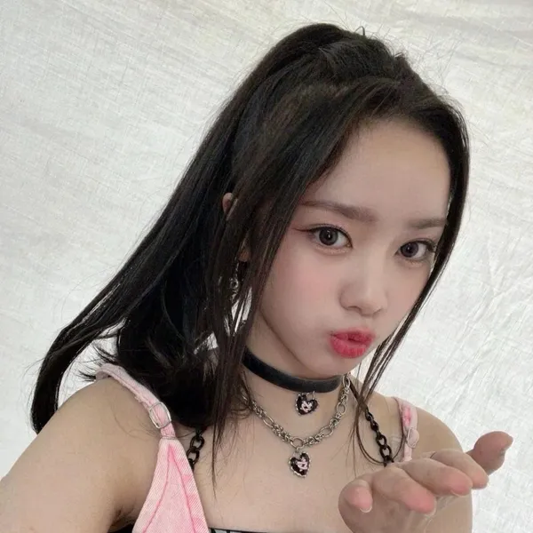 Today's Most Loved Elisia (UNIS)