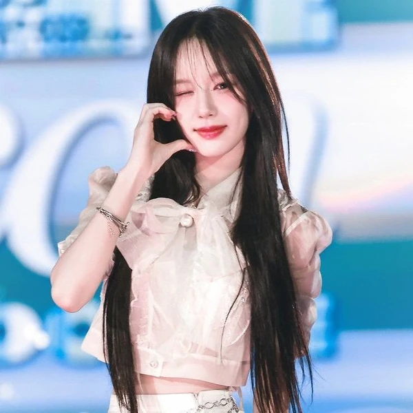 Fans' Pick: Best Moment of izna