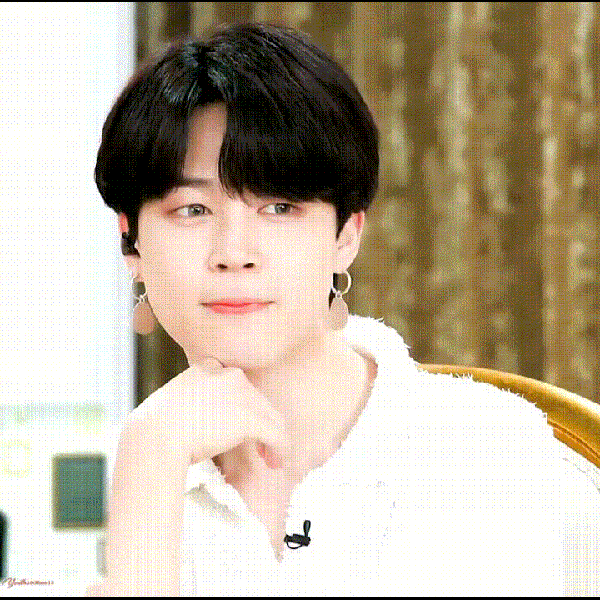 오늘 가장 사랑받은 지민 (방탄소년단)의 모습