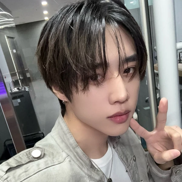 Today's Most Loved Sunwoo (THE BOYZ)