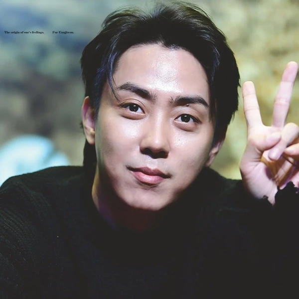 Today's Most Loved Eun Jiwon (SECHSKIES)