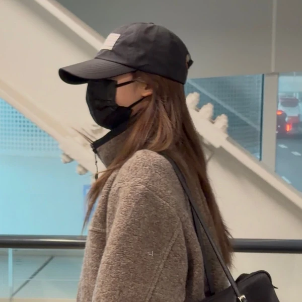 오늘 가장 사랑받은 사나 (TWICE)의 모습