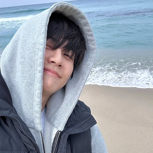 Today's Most Loved Lee Jinhyuk