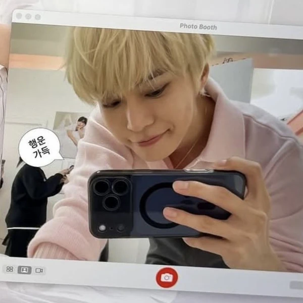 도영 (NCT 127) 팬심 가득한 인기 사진