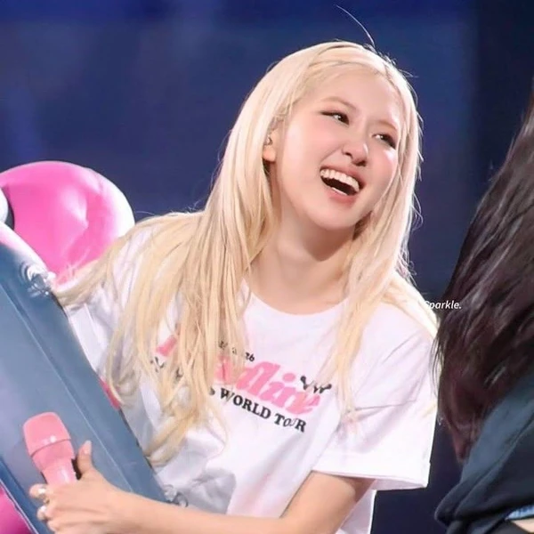 로제 (BLACKPINK) 팬심 가득한 인기 사진