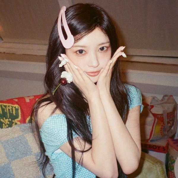 粉丝票选的Moka (ILLIT)最佳瞬间