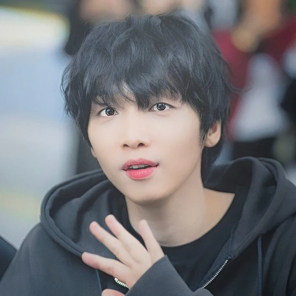 Today's Most Loved Jeong Sewoon