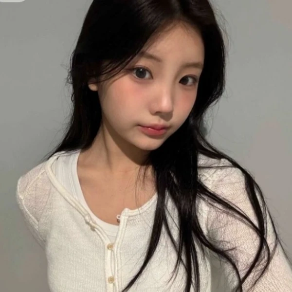 Today's Most Loved Wonhee (ILLIT)