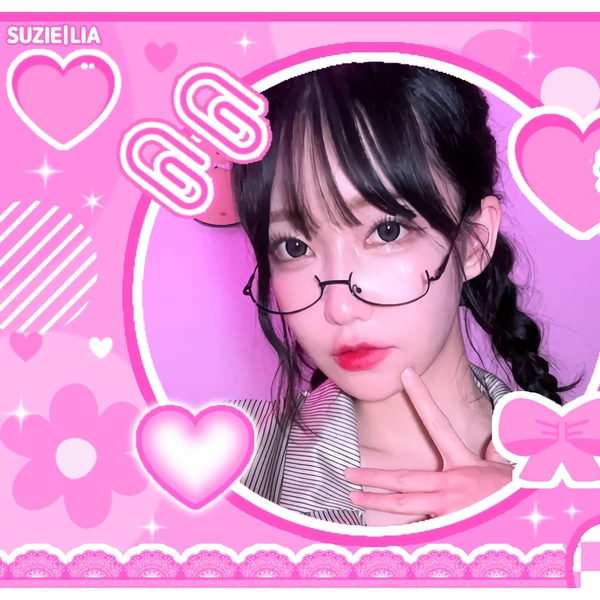 Today's Most Loved Magenta (QWER)