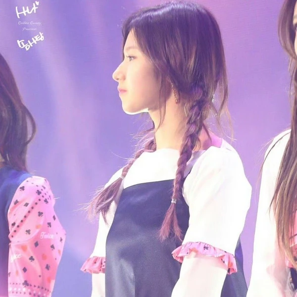 充滿粉絲愛意的Sana (TWICE)人氣照片