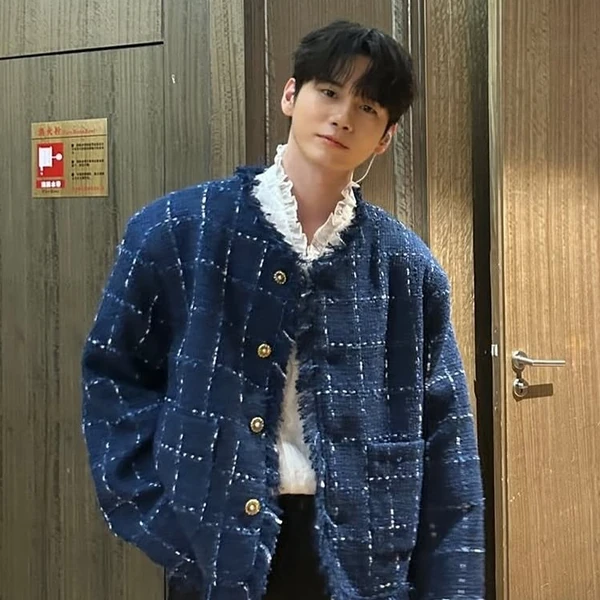 充滿粉絲愛意的邕聖祐人氣照片