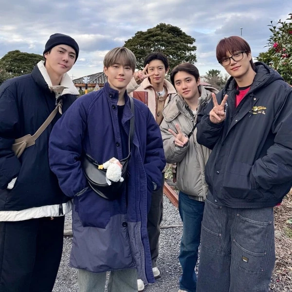 Foto Populer Penuh Cinta untuk EXO