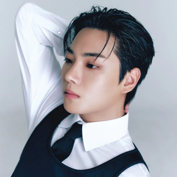 Popular profile image of E-TION (ONF) selected by votes