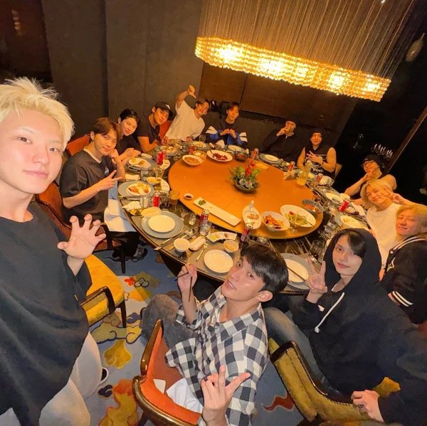 充滿粉絲愛意的SEVENTEEN人氣照片