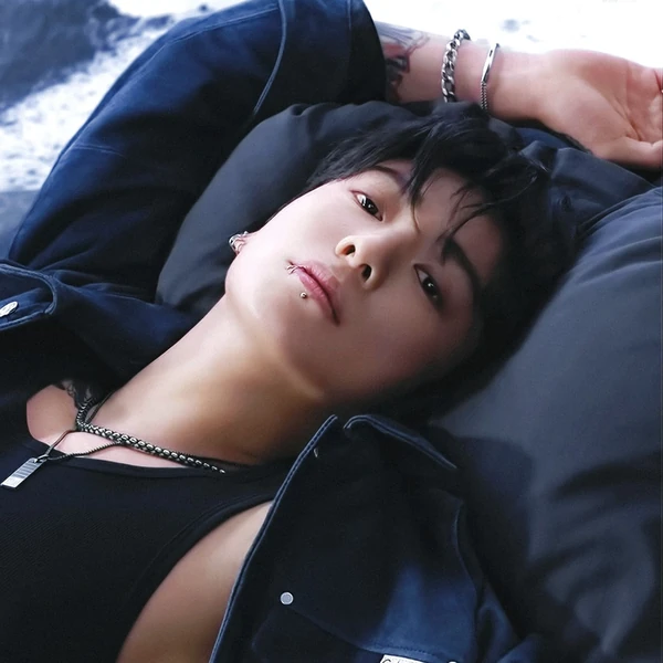 정국 (방탄소년단) 팬심 가득한 인기 사진