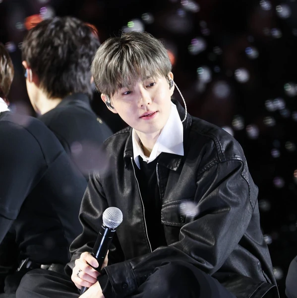 粉丝票选的Suho (EXO)最佳瞬间