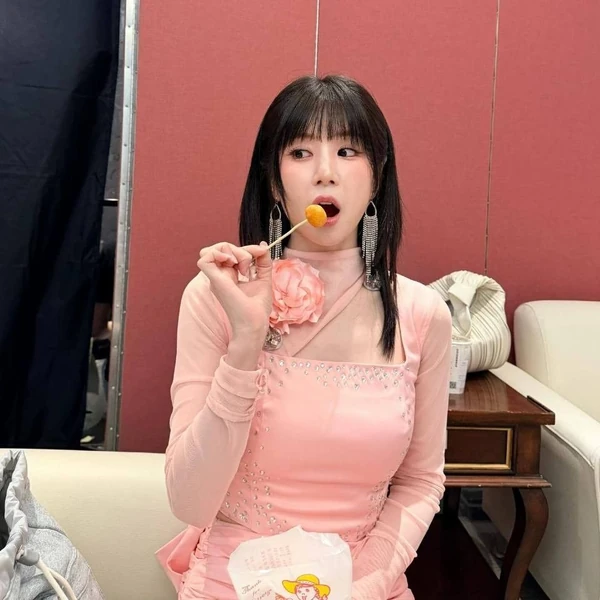 充满粉丝爱意的朴初珑 (Apink)人气照片