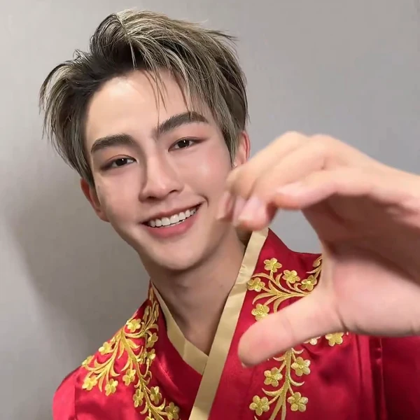 Today's Most Loved Heart (BUS)