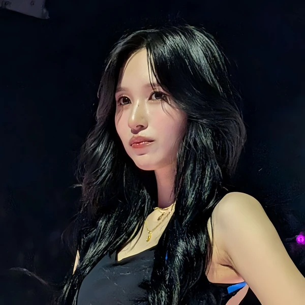 오늘 가장 사랑받은 미나 (TWICE)의 모습