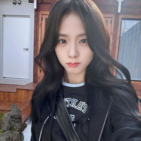 오늘 가장 사랑받은 지수 (BLACKPINK)의 모습