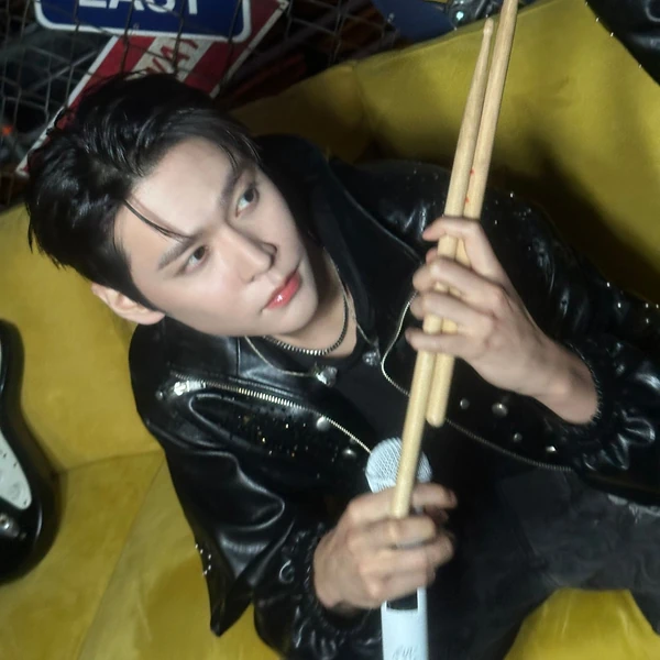 今天最受喜爱的Eunseok (RIIZE)