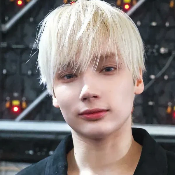 휴닝카이 (투모로우바이투게더) 팬심 가득한 인기 사진