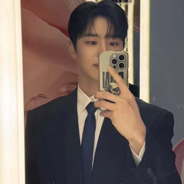 粉絲票選的洪碩 (PENTAGON)最佳瞬間