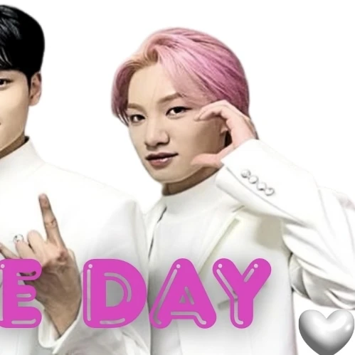 Top Photo Full of MCND Love