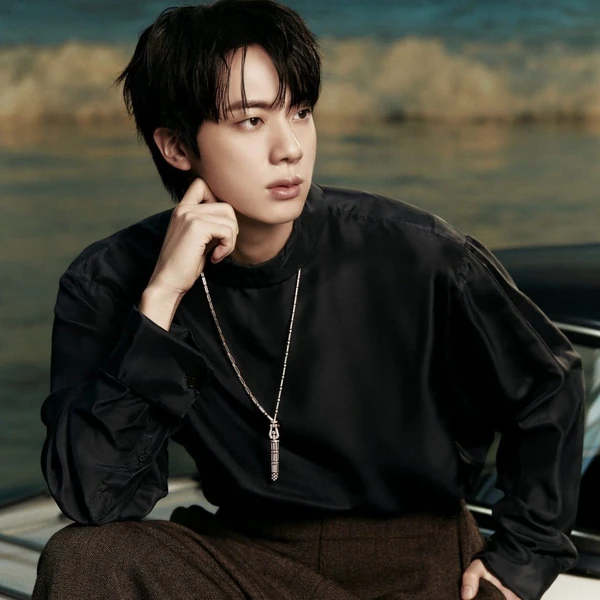 Momen Terbaik Jin (BTS) Pilihan Penggemar