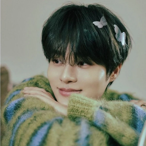 오늘 가장 사랑받은 이대휘 (AB6IX)의 모습