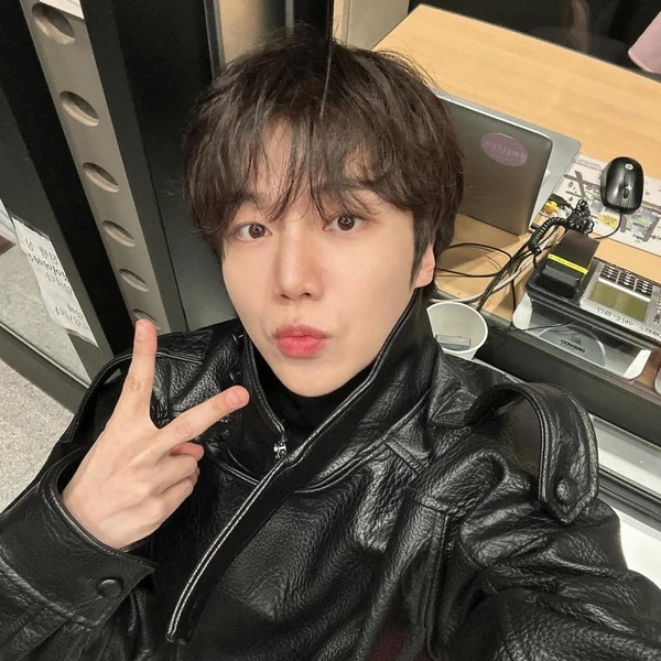 진호 (펜타곤) 팬심 가득한 인기 사진