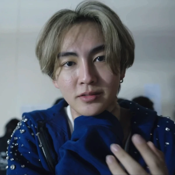 Today's Most Loved Heart (BUS)