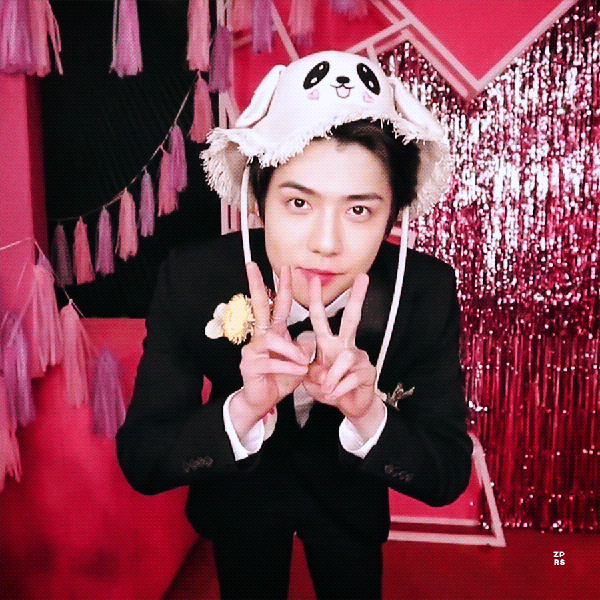 세훈 (EXO) 팬심 가득한 인기 사진